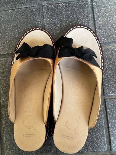 ロエベサンダル