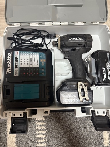 マキタインパクトドライバー