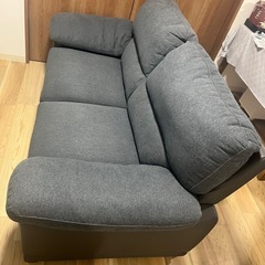 ニトリ　2人掛け布張りソファ　グレー(幅174cm)の画像