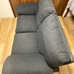 ニトリ　2人掛け布張りソファ　グレー(幅174cm)の画像