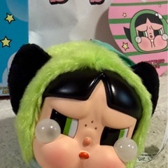 POP MART POWERPUFF GIRLS CRYBABY フィギュア バターカップ キーホルダー 本物！の画像