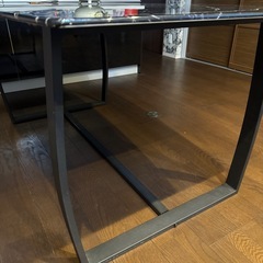 人工大理石ダイニングテーブル、椅子
の画像