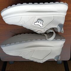 新品 23cm レディース スニーカー ホワイト シューズ 靴 カジュアル(904-Z)の画像