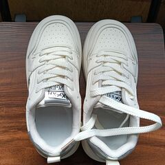 新品 23cm レディース スニーカー ホワイト シューズ 靴 カジュアル(904-Z)の画像