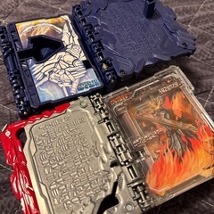 仮面ライダーセイバー DXドラゴニックブースター＆キングライオンブースターの画像