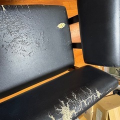 ダイニングテーブルの画像