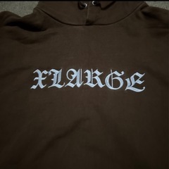 土曜日まで服、パーカーの画像