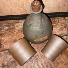⑦やちむん　酒甕、コップ2個セット、酒器　忠孝窯　泡盛の画像