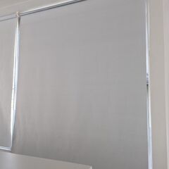ロール　ブラインドカーテン　3個　幅164cm縦180cm程度の画像
