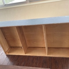 舞台、ベッド、台の画像