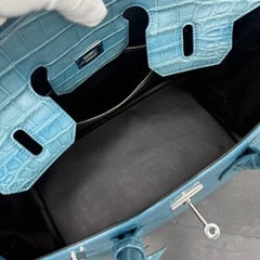 JRA認定 本革 クロコダイル マット仕上げ スカイブルー フラップ　トートバッグ 鰐革の画像