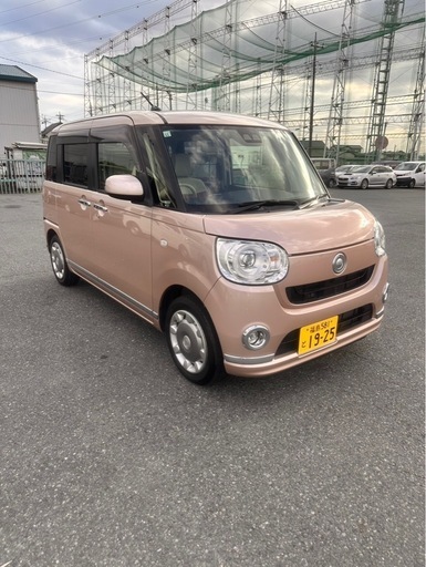 ダイハツ　ムーヴ　キャンバス　ピンク