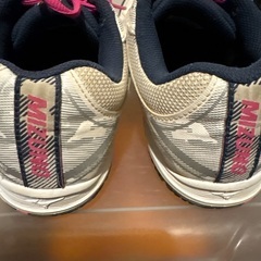 テニスシューズ(オールコート用)の画像