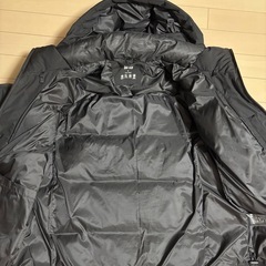 UNIQLO シームレスダウンパーカーの画像