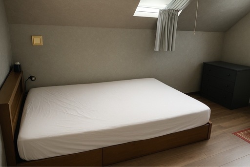 セミダブルベッド　フレーム+マットレス(引き出し付)