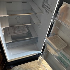 超高年式冷蔵庫ガラス張り‼️の画像