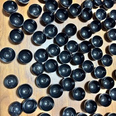 ガチャのカプセル3cm100個の画像