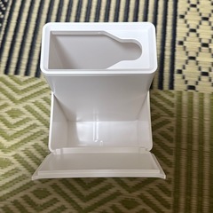 tower　替えブラシ収納付き洗い流せるトイレブラシスタンドの画像