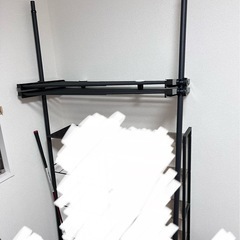 🧺【ニトリ】つっぱり洗濯機ラック ソルヴィ（IMPV）ブラックカラーの画像