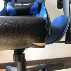 【11月9日迄】【値下げ可】ゲーミングチェアの画像