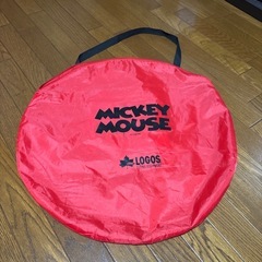 Disney logos テントの画像