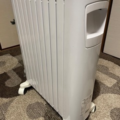 オイルヒーター　デロンギ　ユニカルド RHJ65L0915の画像