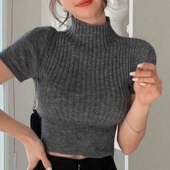 ★100円セール★半袖ニットトップ★シンプルなグレー◎の画像