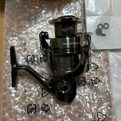 新品・未使用　シマノ 24ツインパワー C3000XGの画像