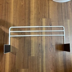 お譲りします！マグネット伸縮洗濯機バスタオルハンガーの画像