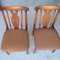 ダイニングチェア　2脚　汚れあり　ぐらつきなし　②の画像