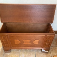 木製ベンチ(収納付)
の画像