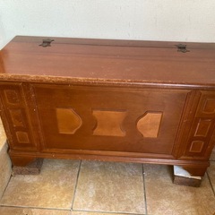 木製ベンチ(収納付)
の画像