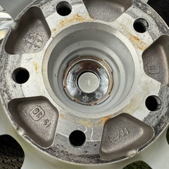 スタッドレスタイヤアルミセット　225/60R17 ブリヂストン　2021年製造の画像