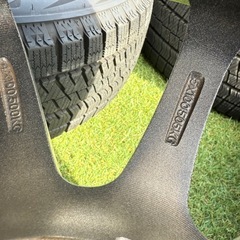 スタッドレスタイヤアルミセット　195/65R15 ブリヂストン 2021年製造の画像