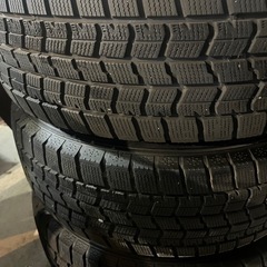 スタッドレスタイヤ　アルファード　ヴェルファイア　　の画像