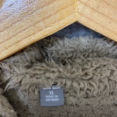 ユニクロ 裏ボアパーカー グレーの画像