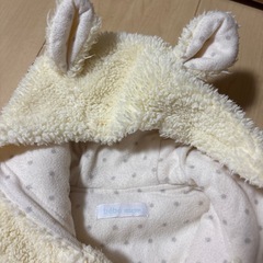 bebe 
耳付きポンチョの画像