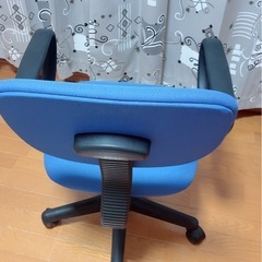 オフィスチェア デスクチェア キャスター付き ブルーの画像