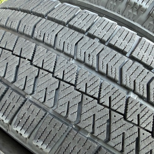 195/65R15ブリヂストンVRX2スタッドレスタイヤ4本ヴォクシー ノア プリウス セレナ ステップワゴン エスクァイア カローラ ctct200ほか他