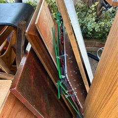 木材、イスなどの画像