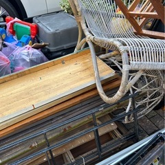 木材、イスなどの画像