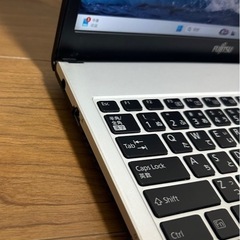 富士通 超高解像度 LIFEBOOK S935/K Win11/office 2024の画像