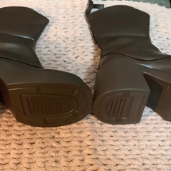 新品💖　タグ付き厚底ミディ丈ショートブーツの画像