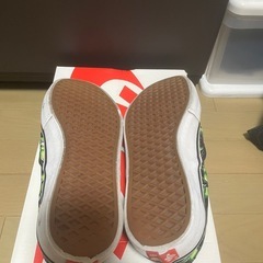 vans スリッポン　スカル柄の画像