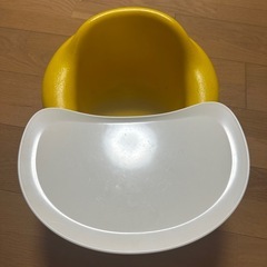 【美品】バンボ　イエロー　テーブル付き　ストラップとバッグ付き(未使用)の画像