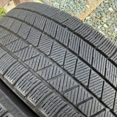 205/60R16ブリヂストン ブリザック VRX3スタッドレスたいやタイヤ4本ヴォクシー ノア ジューク エスクァイア ステップワゴンほか他の画像