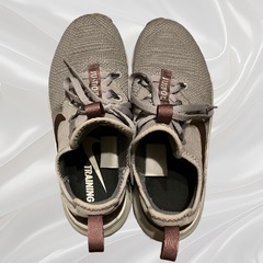 NIKE ナイキ　スニーカー　23cm  レディース　グレーの画像