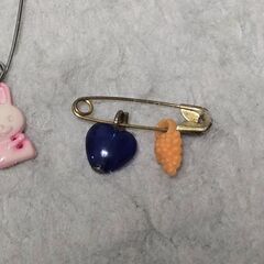 昭和レトロ キャラクター ピン パンダ うさぎ 猫 当時物 ピンブローチ 雑貨の画像