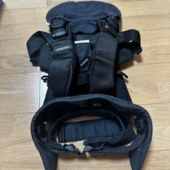 ベビービョルン抱っこ紐　ONE ＋　ブラック　メッシュの画像