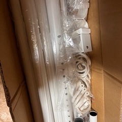 カーテン突っ張り棒の画像